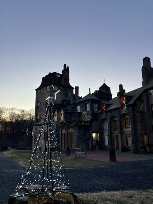 Fonthill Castle by null