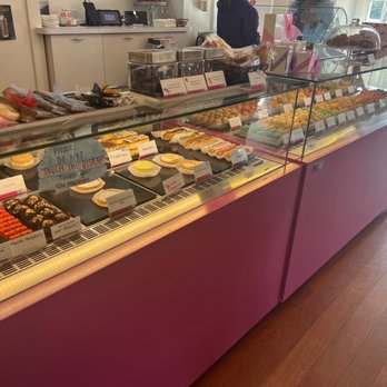 Le Macaron French Pastries - Coffee & Tea Near Me - Celebration, Florida Le Macaron French Pastries - Coffee & Tea Near Me - Celebration, Florida