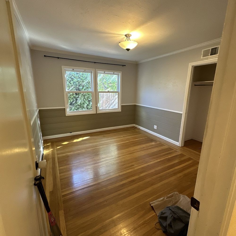 Moving Forward - Cleared out the entire house in under 2 hrs... absolutely amazing!!!! - Movers Near Me Moving Forward - Cleared out the entire house in under 2 hrs... absolutely amazing!!!! - Movers Near Me