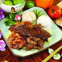 Kaua Hawaiian Bbq - Hawaiian BBQ Mix Plate
BBQ chicken, BBQ beef, and Kalbi short ribs