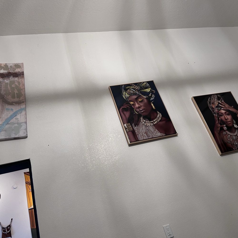 Admas - Decor inside - Ethiopian Near Me - Oakland, California