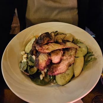 O'Donoghues Pub - Grilled Chicken Salad - Pubs Near Me - New York, New York O'Donoghues Pub - Grilled Chicken Salad - Pubs Near Me - New York, New York