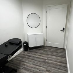 Bloom Salon Suites