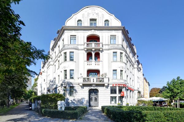 Riedel Immobilien Gmbh Real Estate Agents Tizianstrasse 50 Neuhausen Nymphenburg Munchen Bayern Germany Phone Number Yelp