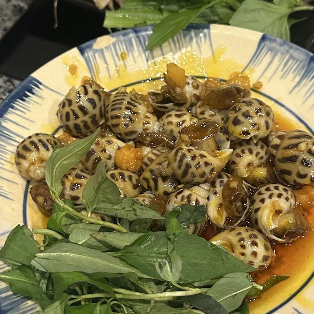 Gạo Vietnamese Kitchen - My FAV -- Sweet snail with garlic butter - Vietnamese Near Me - Boston, Massachusetts