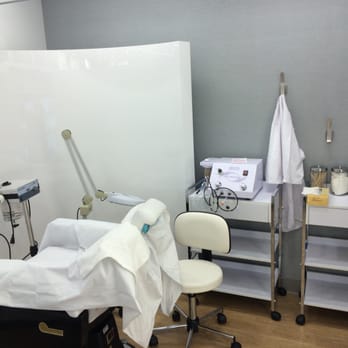 Ulta Beauty - they do facials in the back - Cosmetics & Beauty Supply Near Me - Queens, New York Ulta Beauty - they do facials in the back - Cosmetics & Beauty Supply Near Me - Queens, New York
