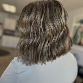 Level 5 Salon - Hair Salons Near Me - Burnet, Texas