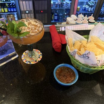 Pappasito's Cantina - Margarita with chips and salsa. - Tex-Mex Near Me - Austin, Texas