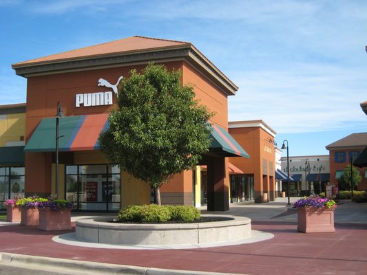 Albertville Premium Outlets by null