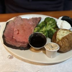 Windward Passage Restaurant - Prime rib
