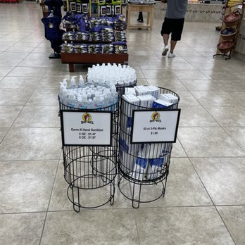 Buc-ee's - Gas Stations Near Me - Hillsboro, Texas