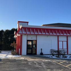 Pizzeria Scotty - Exterior (now red)