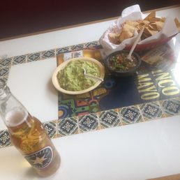 Estrella And Guacamole