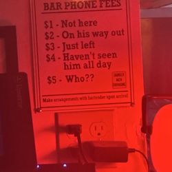 Renner's Grill - Funny wall sign
