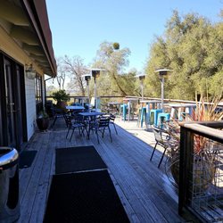 Di Arie Vineyard & Winery - Outdoor patio
