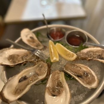 The North Fork - Half dozen of oysters - New American Near Me - New York, New York The North Fork - Half dozen of oysters - New American Near Me - New York, New York