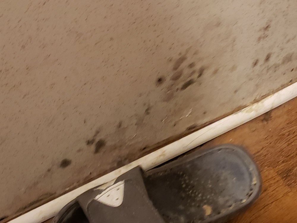 Slide of Roberts Handyman & Contracting