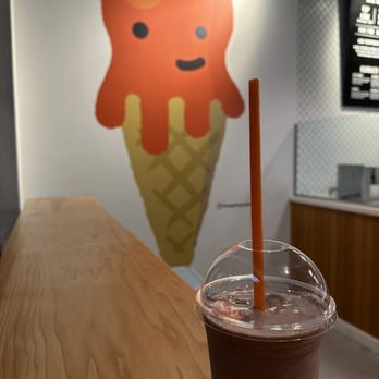Orange Octopus Ice Cream - Counter seating with my chocolate shake! - Ice Cream & Frozen Yogurt Near Me - Sarasota, Florida Orange Octopus Ice Cream - Counter seating with my chocolate shake! - Ice Cream & Frozen Yogurt Near Me - Sarasota, Florida