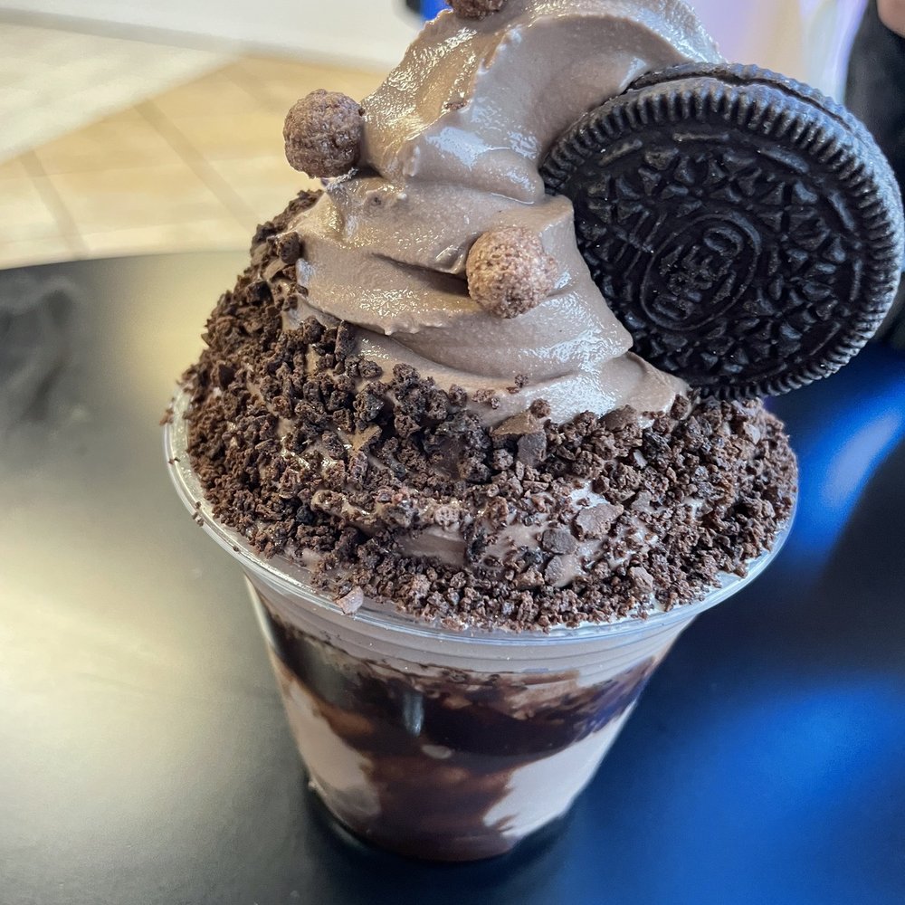 Surreal Creamery - Chocolate Black Out Mason Jar Special - Ice Cream & Frozen Yogurt Near Me - Dresher, Pennsylvania Surreal Creamery - Chocolate Black Out Mason Jar Special - Ice Cream & Frozen Yogurt Near Me - Dresher, Pennsylvania