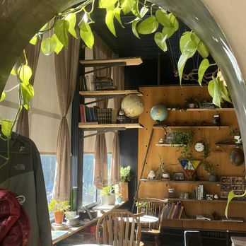 Plume Coffee Bar - Coffee & Tea Near Me - Silver Plume, Colorado