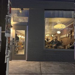 Pizza Cornicione - Exterior