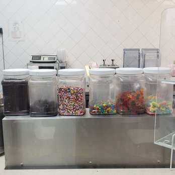 Baskin-Robbins - Toppings of your choice - Ice Cream & Frozen Yogurt Near Me - Victorville, California Baskin-Robbins - Toppings of your choice - Ice Cream & Frozen Yogurt Near Me - Victorville, California