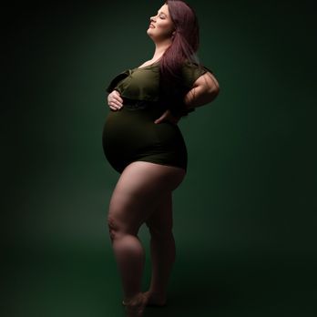Alicia Kee Photography - Maternity photo - Session Photography Near Me - Newnan, Georgia Alicia Kee Photography - Maternity photo - Session Photography Near Me - Newnan, Georgia