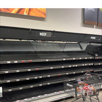 ALDI - Empty shelves - Grocery Near Me - Chicago, Illinois