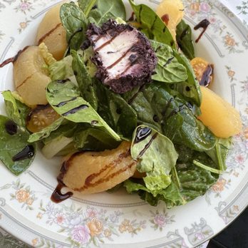 Frenchy's Table - Roasted pear salad - Seafood Near Me - Lauderdale-by-the-Sea, Florida