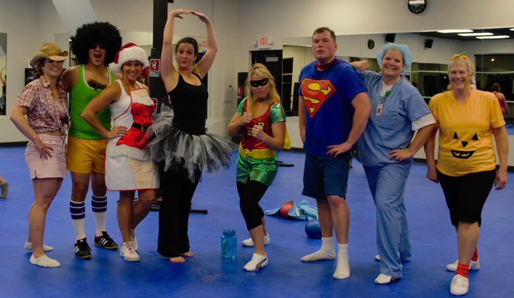 Farrell's eXtreme Bodyshaping Logo