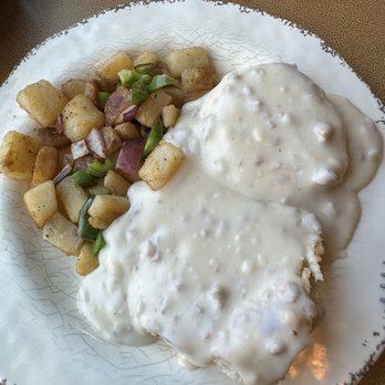 Good Vibes On the River - Biscuits and gravy with a side of potatoes - Breakfast & Brunch Near Me - Townsend, Tennessee