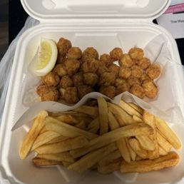 Fried Bay Scallops Dinner Fried Bay Scallops Dinner