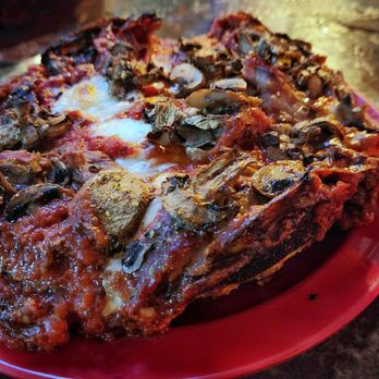 Pequod's Pizza - Personal Deep Dish with Italian Beef & Mushrooms - Pizza Near Me - Chicago, Illinois Pequod's Pizza - Personal Deep Dish with Italian Beef & Mushrooms - Pizza Near Me - Chicago, Illinois