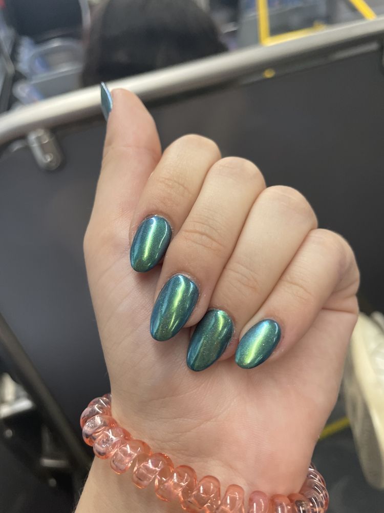 Lively Nails Salon 2