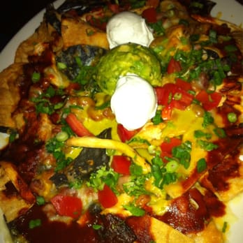 Yard House - Chicken nachos - Bars Near Me - Houston, Texas