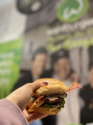 Wahlburgers by null