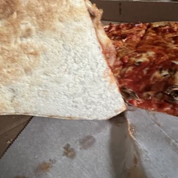 Caputo's Pizzeria - Pizza Near Me - Clifton Park, New York