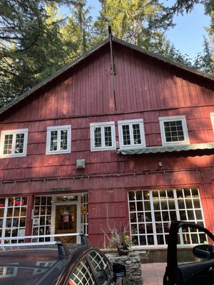 Copper Creek Inn Restaurant & Lodging by null