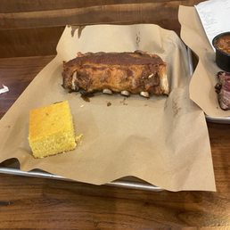 Baby Back Ribs with cornbread Baby Back Ribs with cornbread