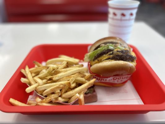 In-N-Out Burger by null