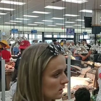 Buc-ee’s - Brisket station - Gas Stations Near Me - Fort Valley, Georgia
