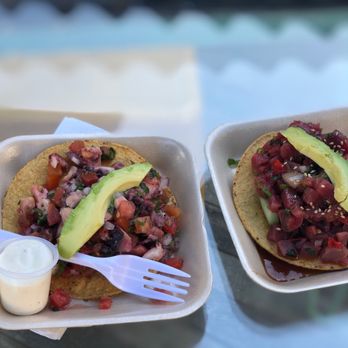 Telefónica Gastro Park - Atún y pulpo tostado (tuna and octopus tostado) - Food Trucks Near Me - Tijuana, BCN Telefónica Gastro Park - Atún y pulpo tostado (tuna and octopus tostado) - Food Trucks Near Me - Tijuana, BCN