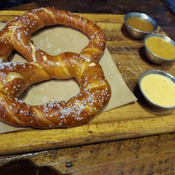 Finneys Crafthouse - Porter Ranch - Pretzel - New American Near Me - Porter Ranch, California Finneys Crafthouse - Porter Ranch - Pretzel - New American Near Me - Porter Ranch, California