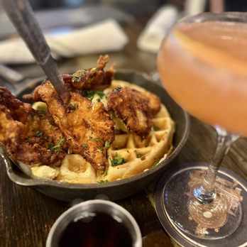 Basin 141 - Fried Chicken & Waffles - Gastropubs Near Me - Monrovia, California