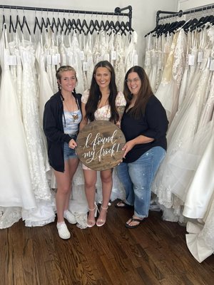 Fabulous Frocks, 3552 Youree Dr, Shreveport, LA 71105, US - MapQuest Fabulous Frocks, 3552 Youree Dr, Shreveport, LA 71105, US - MapQuest