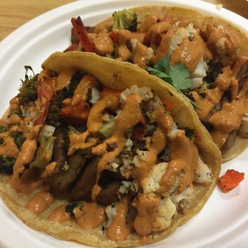 Oasis Vegetarian Cafe - Vegan Carnitas Tacos w/ roasted veggies and Red Pepper Sauce! - Vegetarian Near Me - Riverside, California