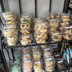 Alessandro's Italian Artisan Bakery - Display in the business