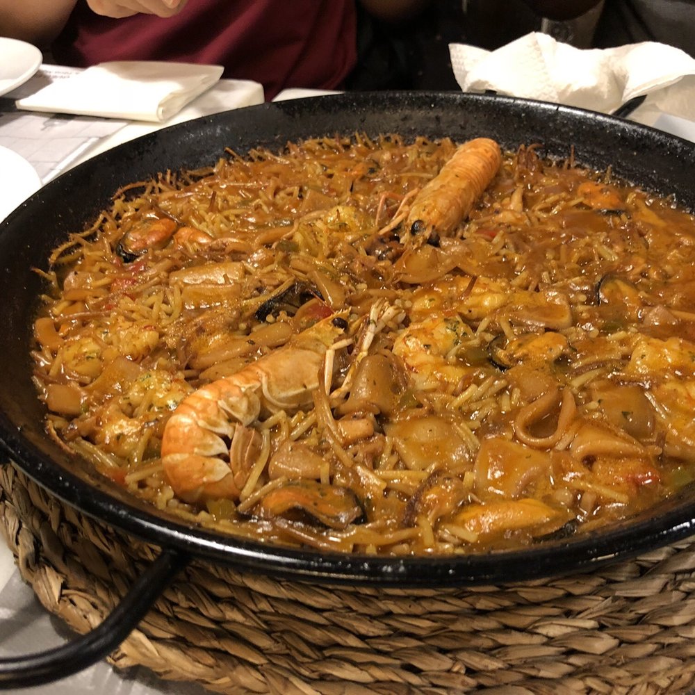 Bodega Monumental - Tapas Bars Near Me - Barcelona, B