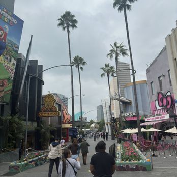 Universal City Walk - Shopping Centers Near Me - Universal City, California Universal City Walk - Shopping Centers Near Me - Universal City, California