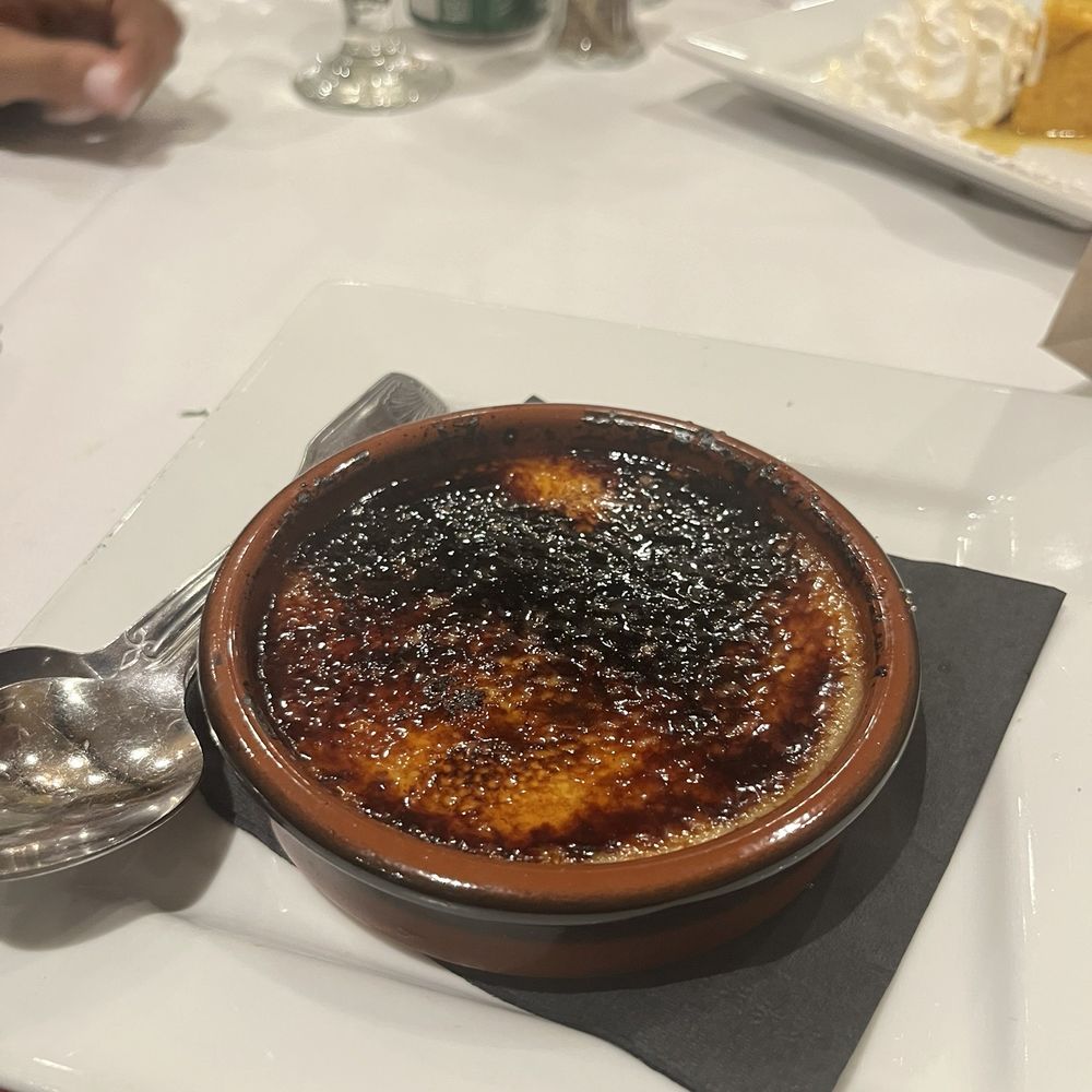 Valença Restaurant - Creme brûlée - Steakhouses Near Me - Elizabeth, New Jersey Valença Restaurant - Creme brûlée - Steakhouses Near Me - Elizabeth, New Jersey